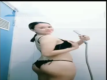 RH Mona Live Show Ngocok Gede Nyemprot Keras